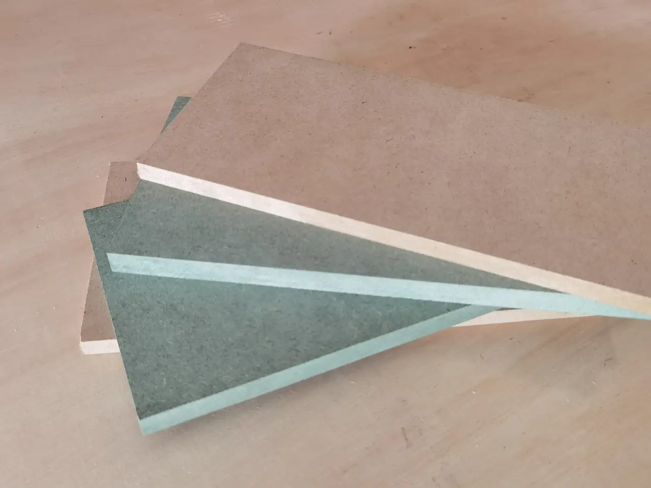 Supplier MDF HMR terbaik